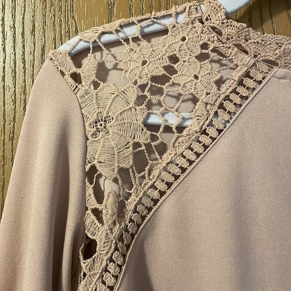 SHEIN Blouse - Picture 5 of 8